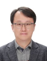 ‘계엄 옹호·李 비난’ 논란되자 강준욱 비서관 “국민께 사죄드린다”