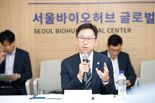 배경훈 장관 취임 첫 현장행보 "AI 바이오 국가 전략 만들겠다"