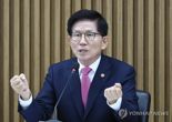 김문수 "尹, 감옥서 특검 재판... 얼마나 답답하고 힘들겠나"