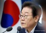 "가짜뉴스 대책 검토하라" 李대통령의 제안 “징벌적 손해배상이 제일 좋아”