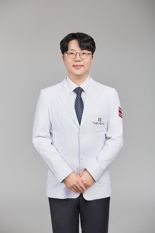 땀만 흘렸는데 아토피? 여름철 피부질환 관리법 없나 [피부과 전문의 우수한의 우수한 스킨노트]