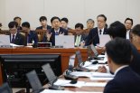[fn사설] 관세 대격변기 시작, 과감한 변화로 활로 열자