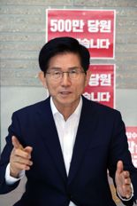 [인터뷰] 김문수 “기업인들 '노란봉투법' 피해 해외로 안돼...적극적 문제제기해야”