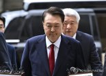 尹 내란 재판 5연속 불출석...尹측 "건강 회복되면 나올 것"