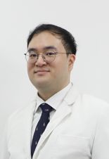 운동량 늘렸다가… ‘앗! 뒤꿈치 통증’, 방치하면 안되는 이유[100세 시대 건강 설계]