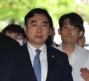 검찰, 국회사무처 압수수색...윤관석 '입법로비 뇌물 의혹'