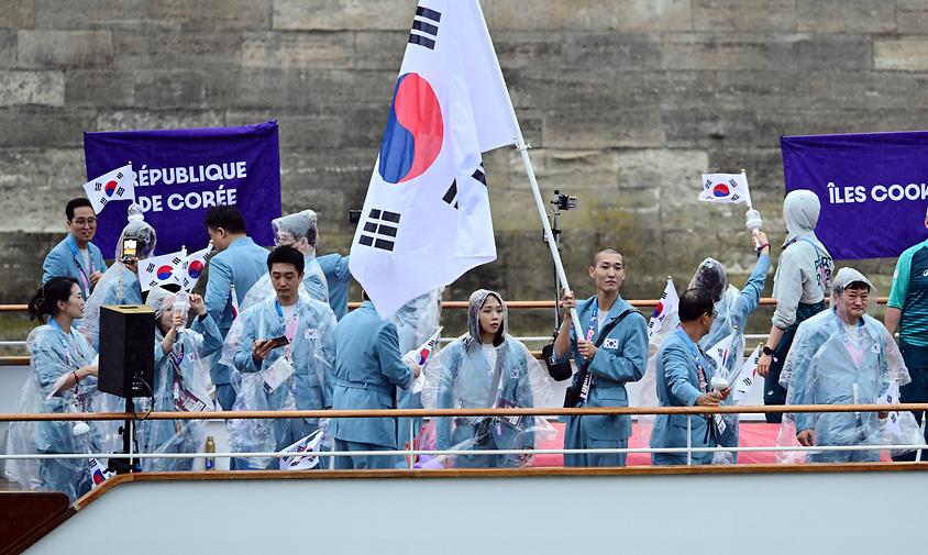 "한국을 북한이라고 소개" 장미란 차관, 바흐 IOC 위원장에 '강력 항의'