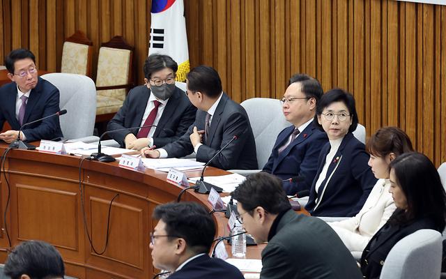 당정, 설 연휴 의료 공백 대책 발표