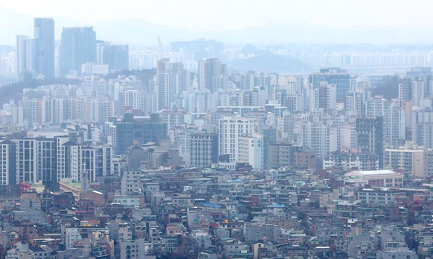 서울집값 급등에...'강남3구 토허제 재지정...용산까지 묶는다'