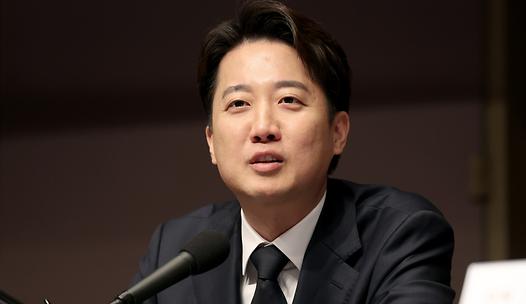 스탠드 메인기사