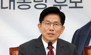 뉴스스탠드 기사 보러가기