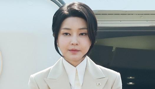 스탠드 메인기사