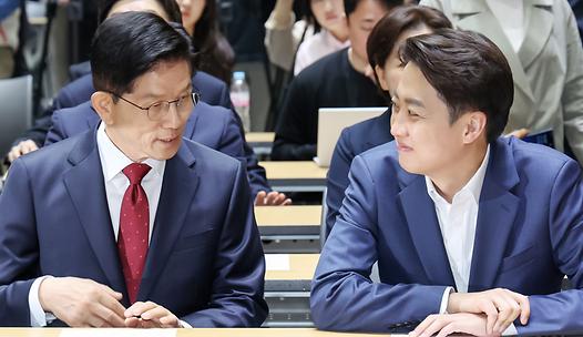 스탠드 메인기사