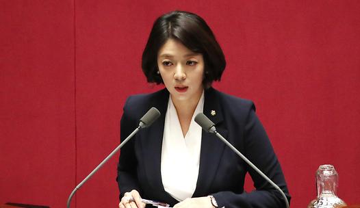 스탠드 메인기사
