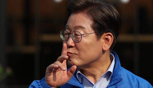 스탠드 메인기사