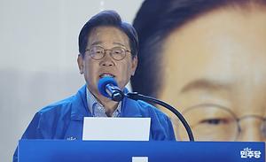 뉴스스탠드 기사 보러가기
