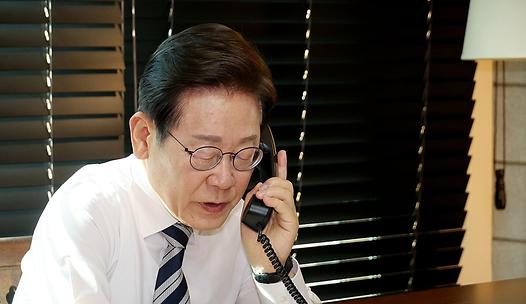 스탠드 메인기사