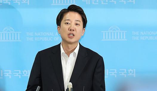 스탠드 메인기사