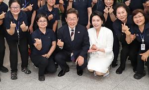 뉴스스탠드 기사 보러가기