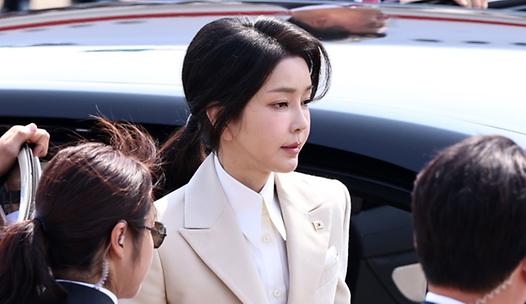 스탠드 메인기사