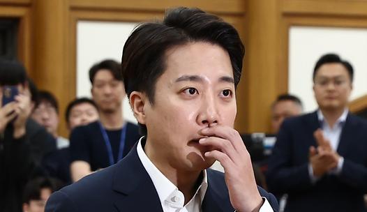스탠드 메인기사