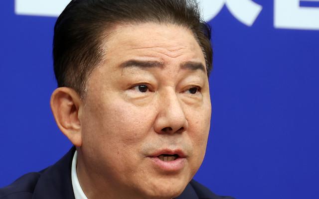 김병기, “사법부 특혜받는 尹, 민주주의 유린 후 생떼 쓰고 있어”