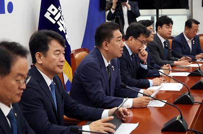 與 "김민석 총리 후보 인준안 오늘 처리…野 발목 잡지 말길"