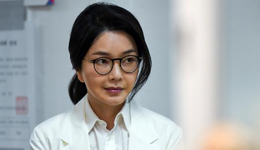 스탠드 메인기사