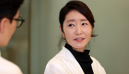 스탠드 메인기사