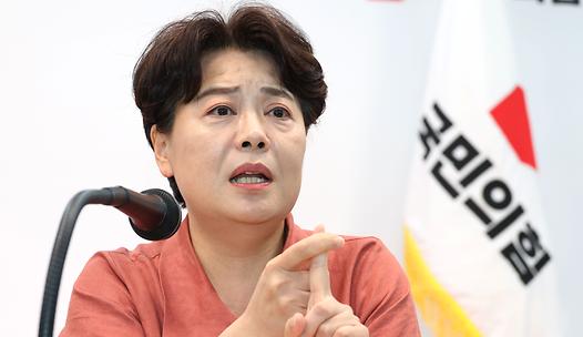 스탠드 메인기사