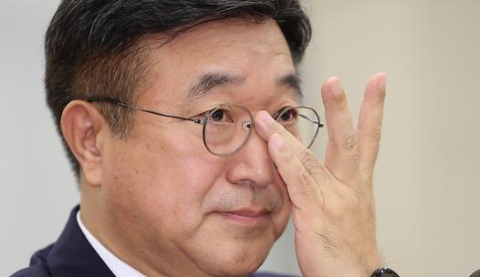 스탠드 메인기사