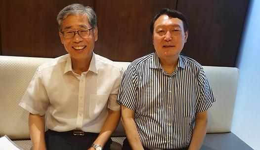 스탠드 메인기사