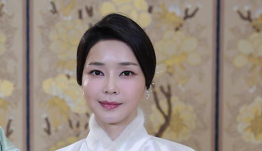 스탠드 메인기사