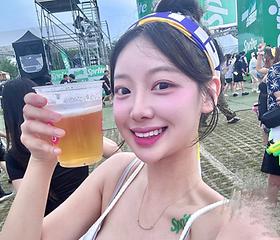 치어리더 우수한, 물 젖은 아찔한 몸매…볼륨감에 '헉'