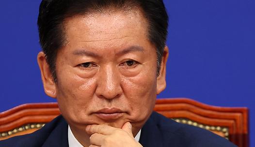 스탠드 메인기사