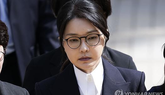 스탠드 메인기사