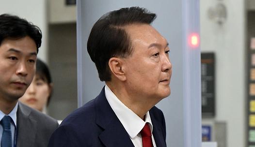 스탠드 메인기사