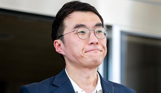 스탠드 메인기사