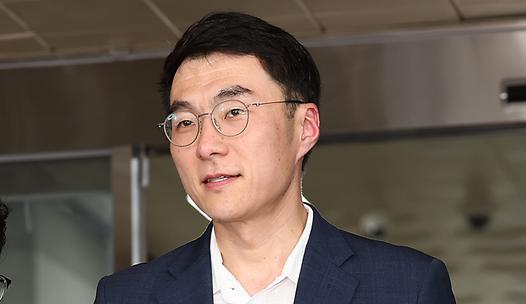 스탠드 메인기사