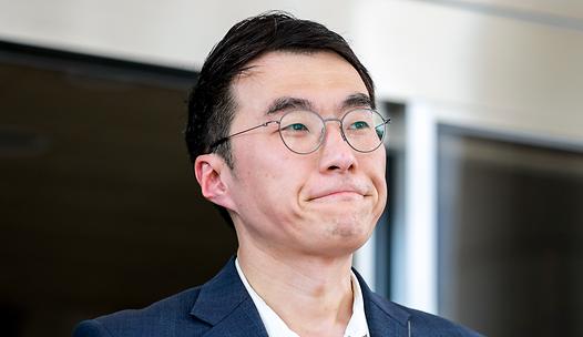 스탠드 메인기사