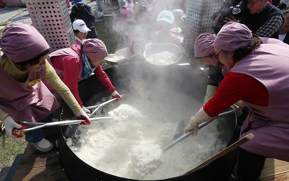 한국인의 쌀 소비 변화와 쌀값을 둘러싼 논쟁