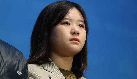 스탠드 메인기사