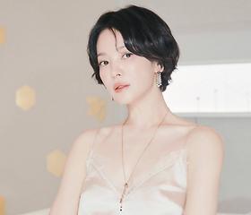 송혜교, 누드톤 슬립으로 드러낸 여신 비주얼