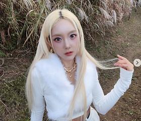 45세 바다, 금발·미니스커트로 여전한 아이돌 비주얼