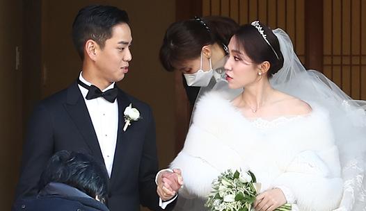 스탠드 메인기사