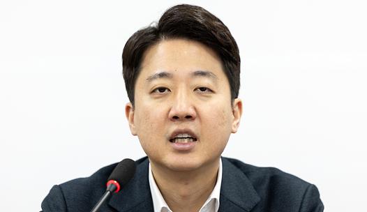 스탠드 메인기사