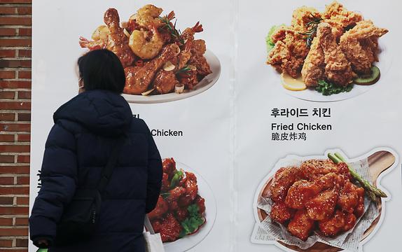 치킨 중량 표시제 도입... 슈링크플레이션 대응 본격화