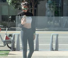 '47세' 이지아 군살 없는 몸매 눈길