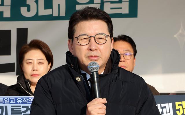 신동욱 “대통령 업무보고, 과시용 만기친람 정치 쇼로 전락했다”