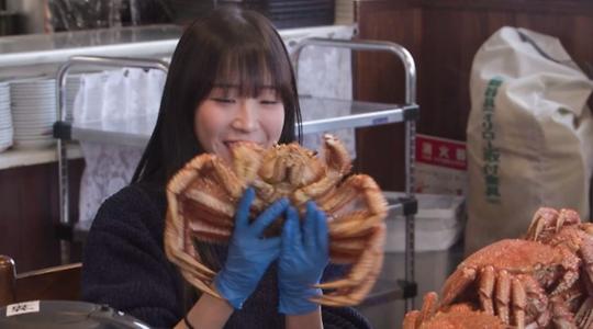 '전참시' 쯔양, 털게 10kg 주문…수조 탈탈 털었다